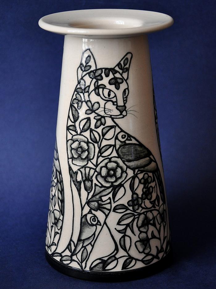 Dennis Chinaworks Embroidery 7 Cat Vase Sally Tuffin