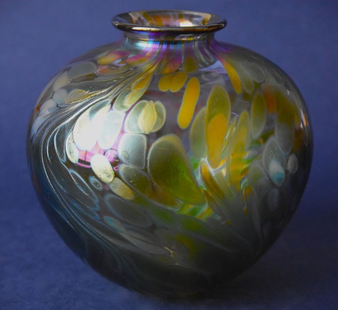 Featherspray Fumed Lime Amphora Vase Large Isle of Wight Studio Glass