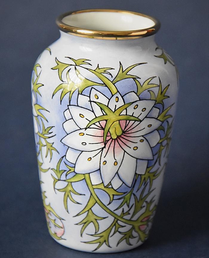 Moorcroft Enamels Love in a Mist 18/LM